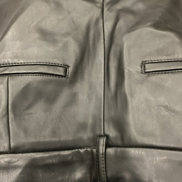 Babaton Contour V-neck Longsleeve Bodysuit - Picture 5 of 5